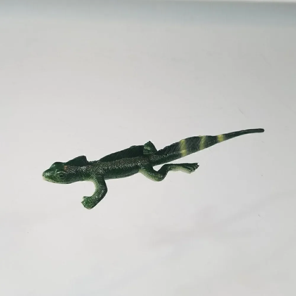 Gecko Lizard Plastic Toy Aquarium Reptile Decor 4.5 Inch Long